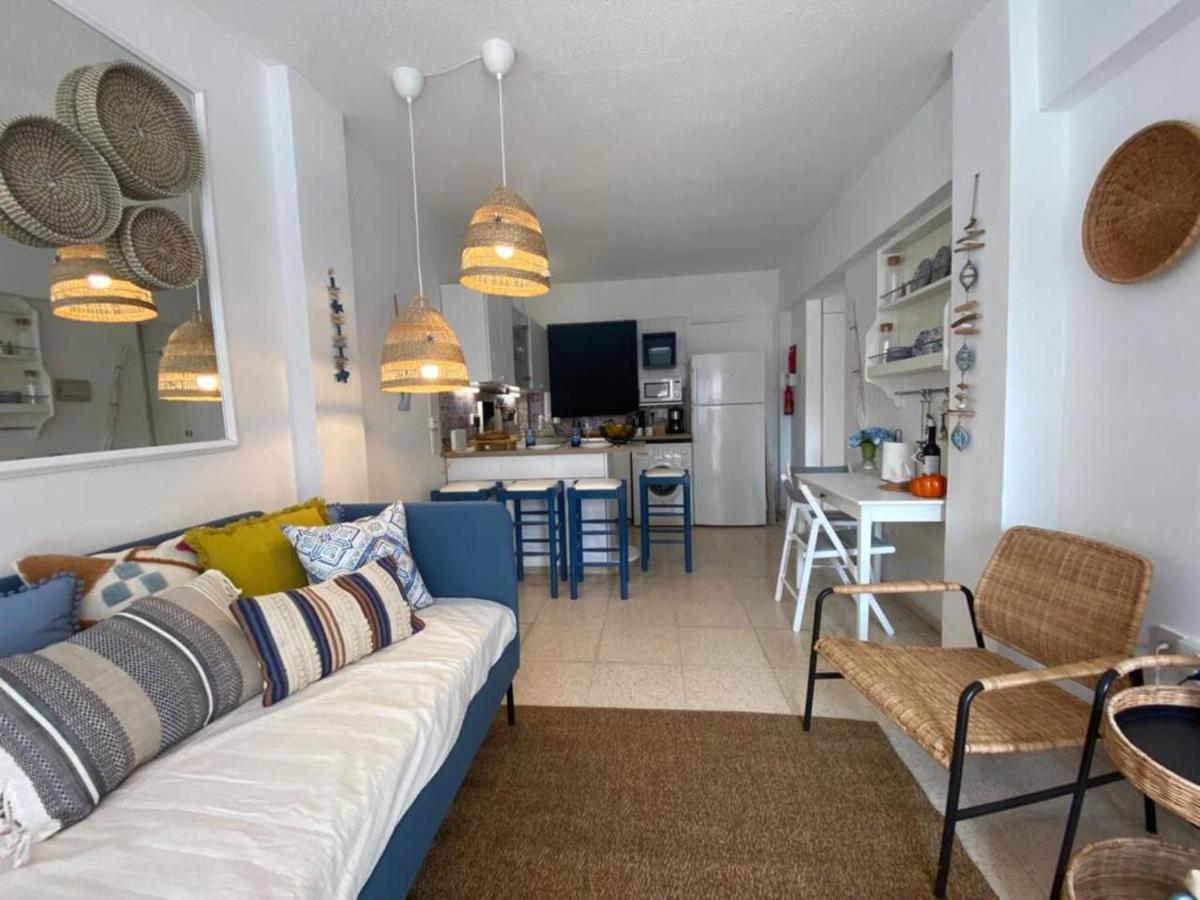 Romy'S Cozy One Bedroom Apt Larnaca Dış mekan fotoğraf